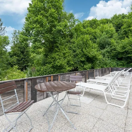 Attractive With Terrace Daire Kirchbichl