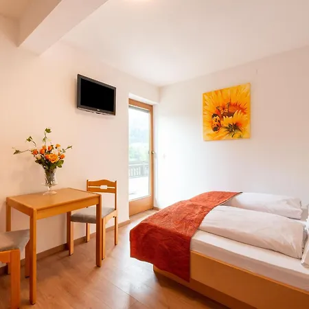 Attractive With Terrace Apartament Kirchbichl