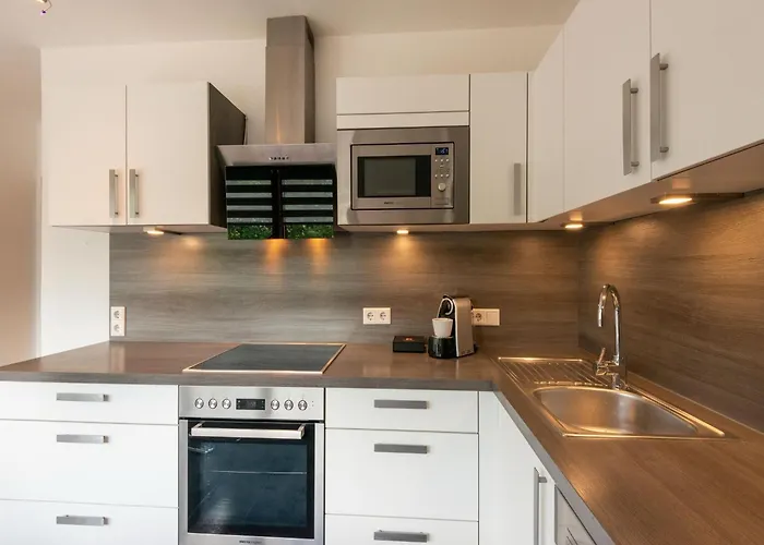 Attractive With Terrace Apartment *