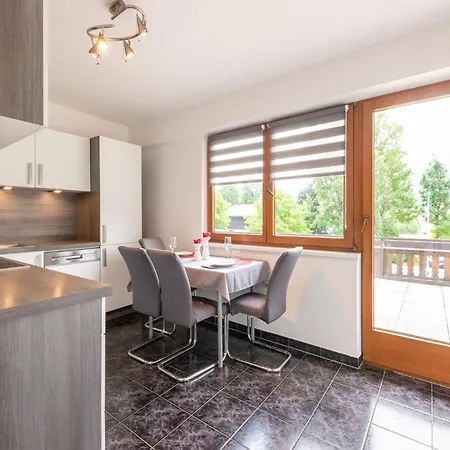 Appartement Attractive With Terrace Kirchbichl